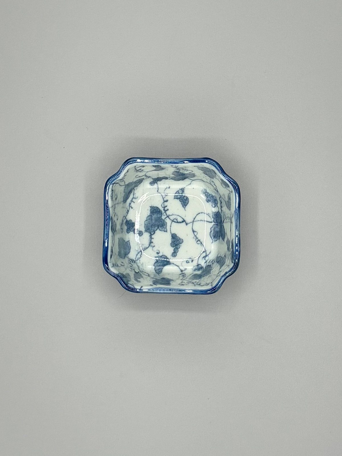 小鉢　ぶどう柄　角小皿（3枚目）