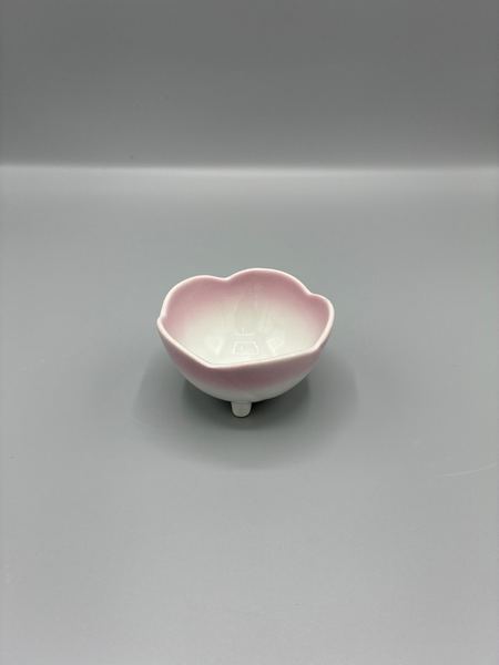 小鉢　花型　足付き（2枚目）