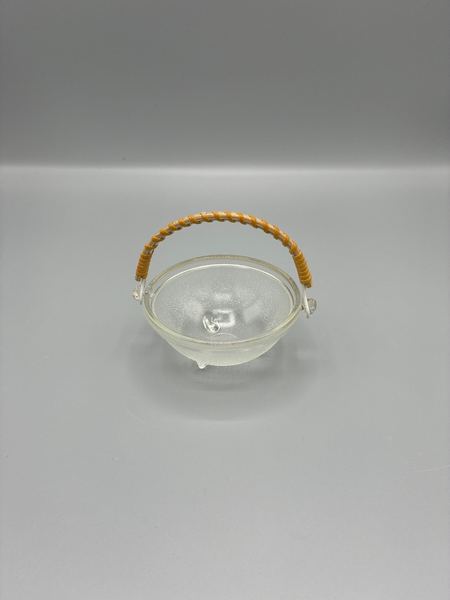 小鉢　足付き　ガラス（2枚目）